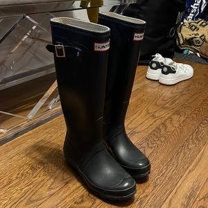 Hunter Rainboots Tall in black size 6 (EU 37, UK 4)